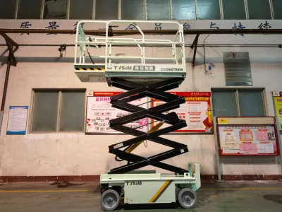 Professional Self Propelled Electric Motor Portable Hydraulic Scissor Lift Tables with Guardrail